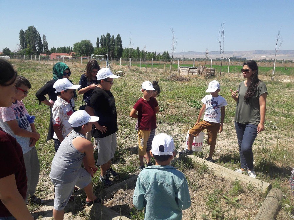 Çocuklara Yönelik Bahçe Etkinliği Yapıldı