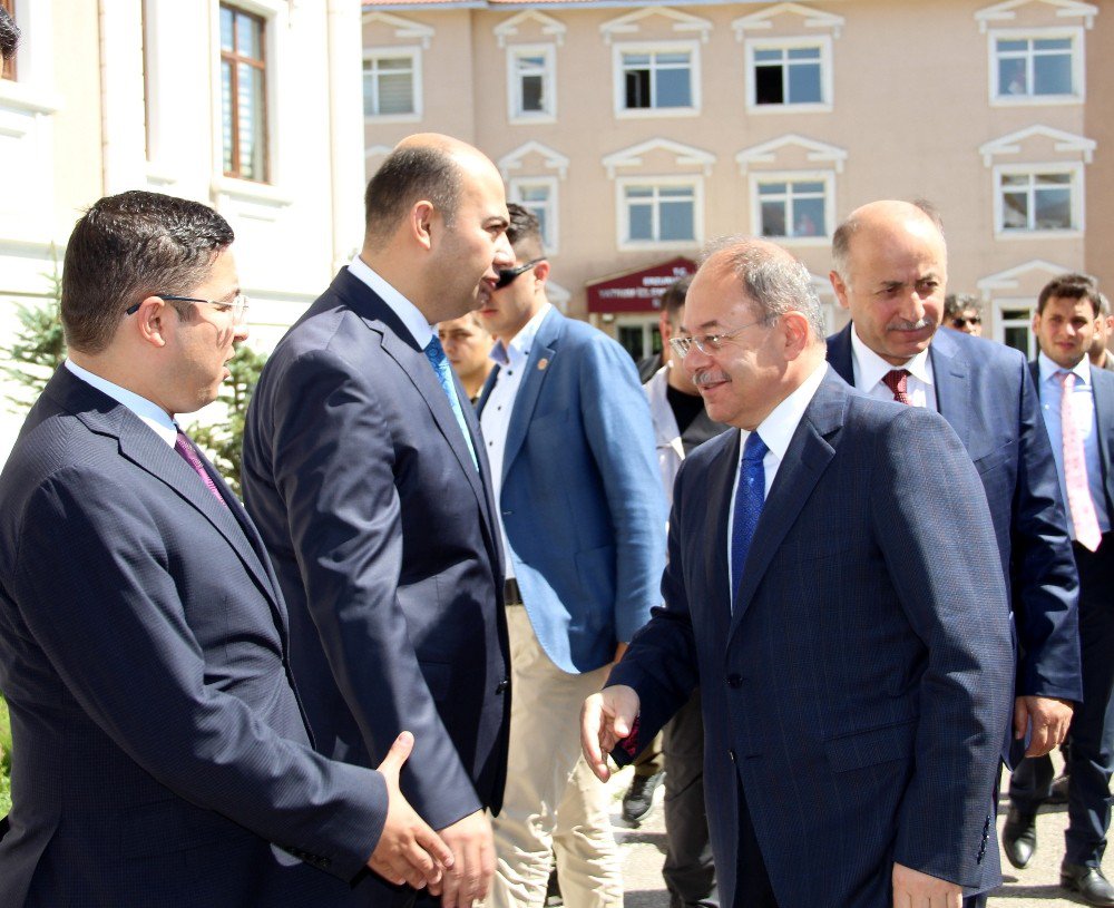 Akdağ: “Bağımlılıklara Karşı Topyekûn Yeni Bir Mücadele Dönemi Başlatıyoruz”