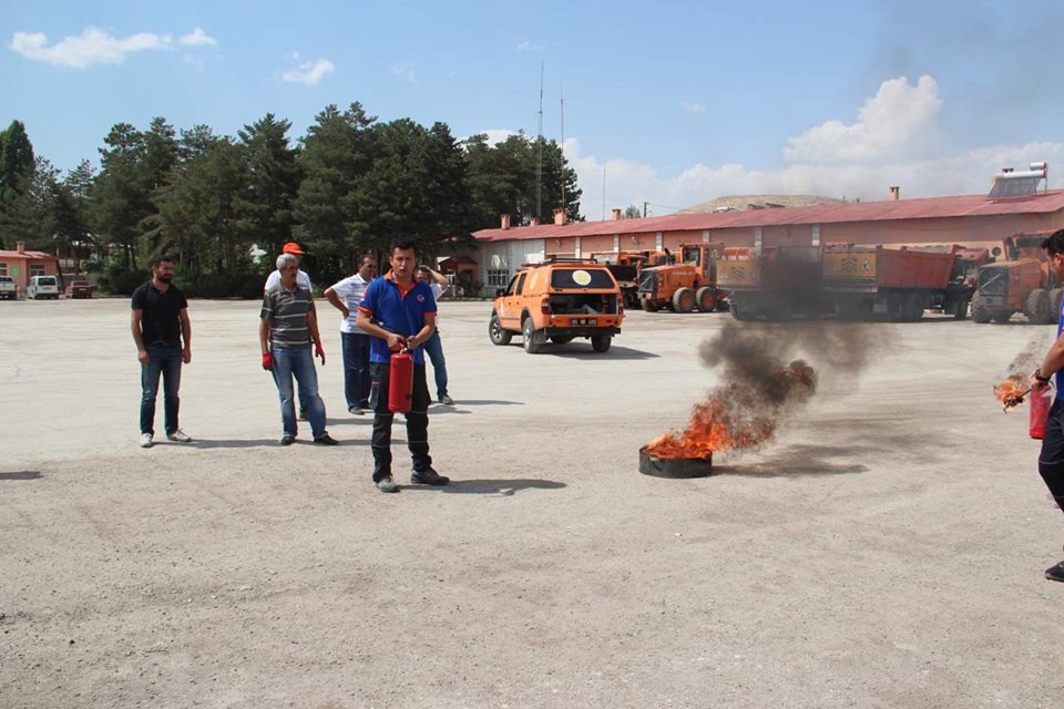 Afad’dan Kurumlara Yönelik Kbrn Eğitimi