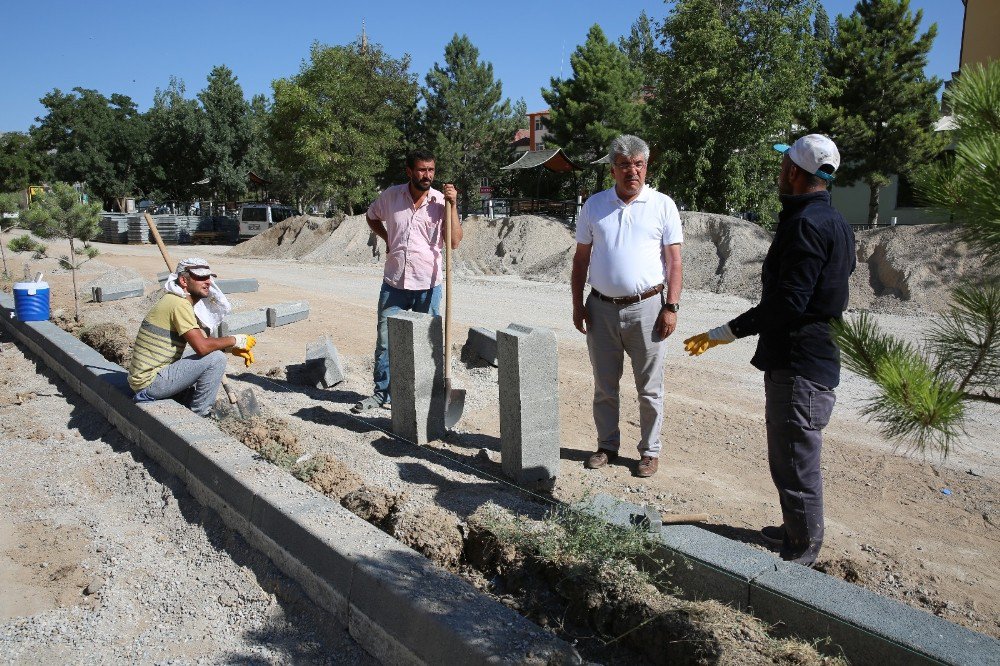 Akkışla’da elektrik hatları yer altına alınıyor