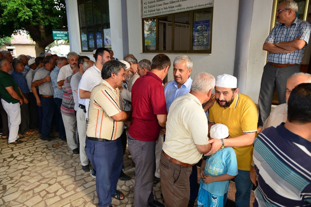 Kumluca’da hacı adayları uğurlandı