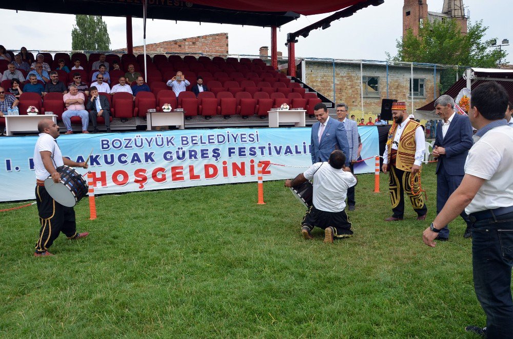 Bozüyük’te 1’inci Karakucak Güreş Festivali başladı