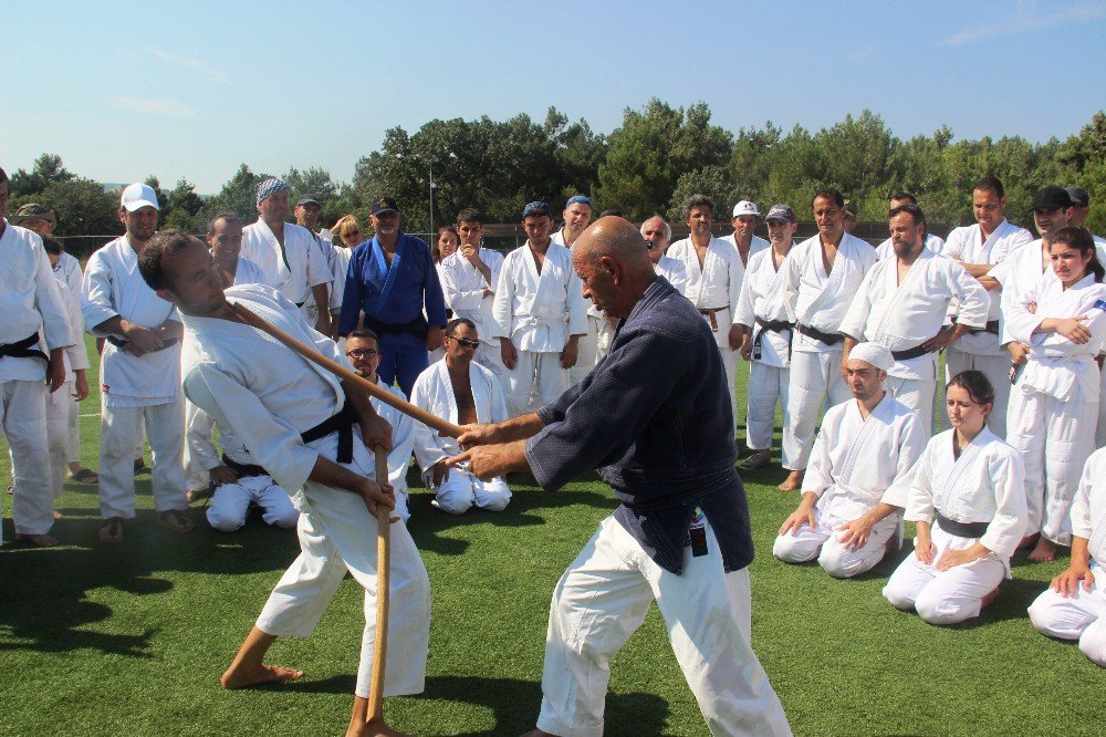 Aikido öğrenmek için dünyanın bir çok yerinden Çanakkale’deki kampa geldiler