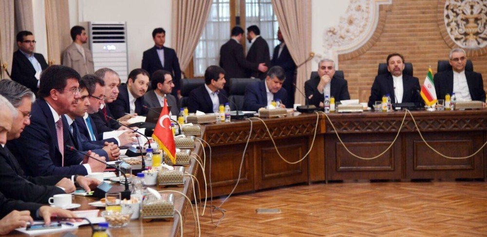 Ekonomi Bakanı Zeybekci İran’da üçlü toplantıya katıldı