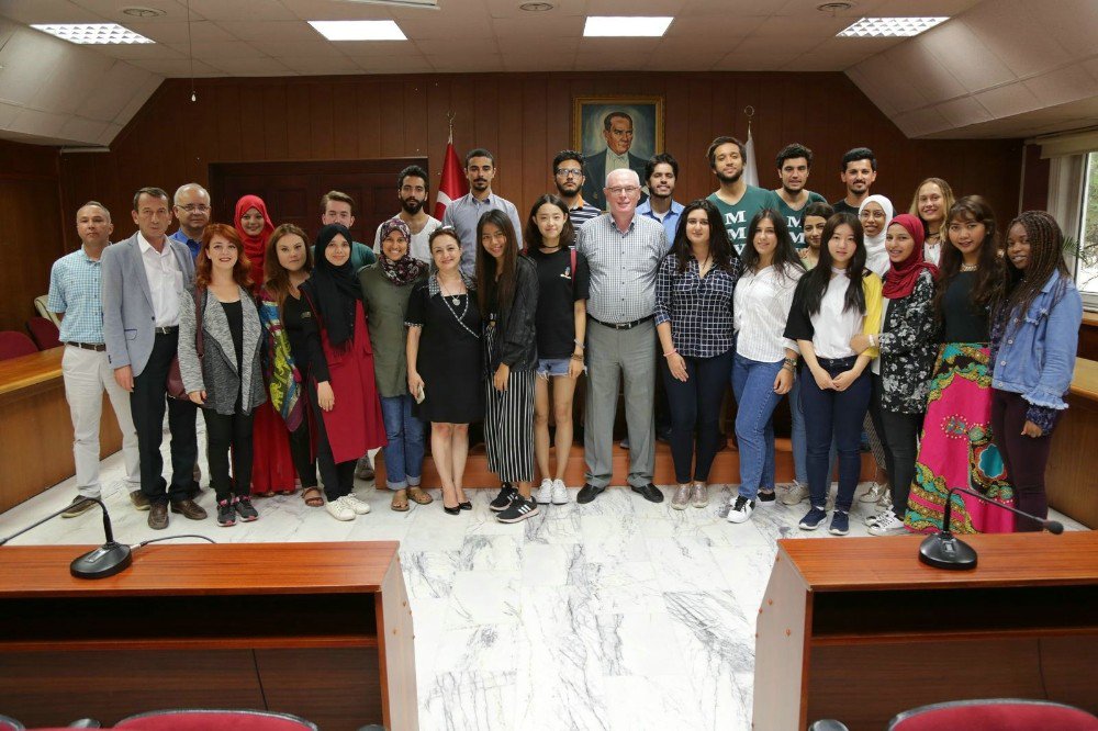 AIESEC öğrencilerinden Başkan Kurt’a ziyaret