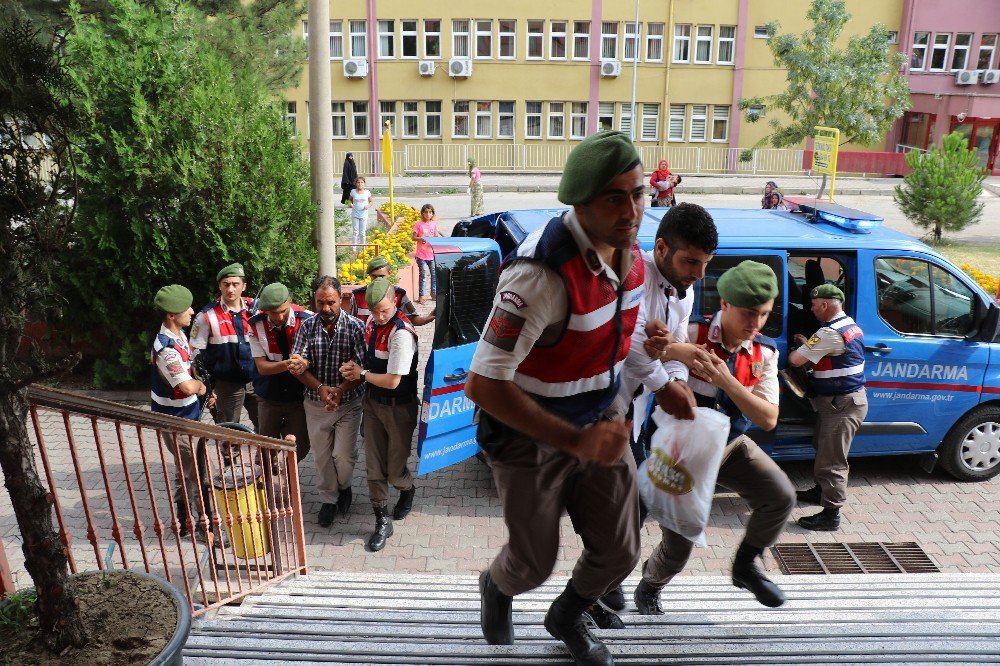 Silahlı kavganın zanlıları adliyeye sevk edildi