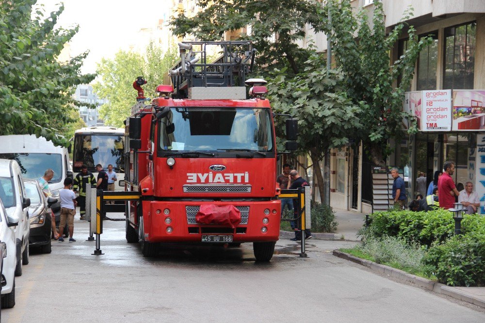 Manisa’da korkutan yangın