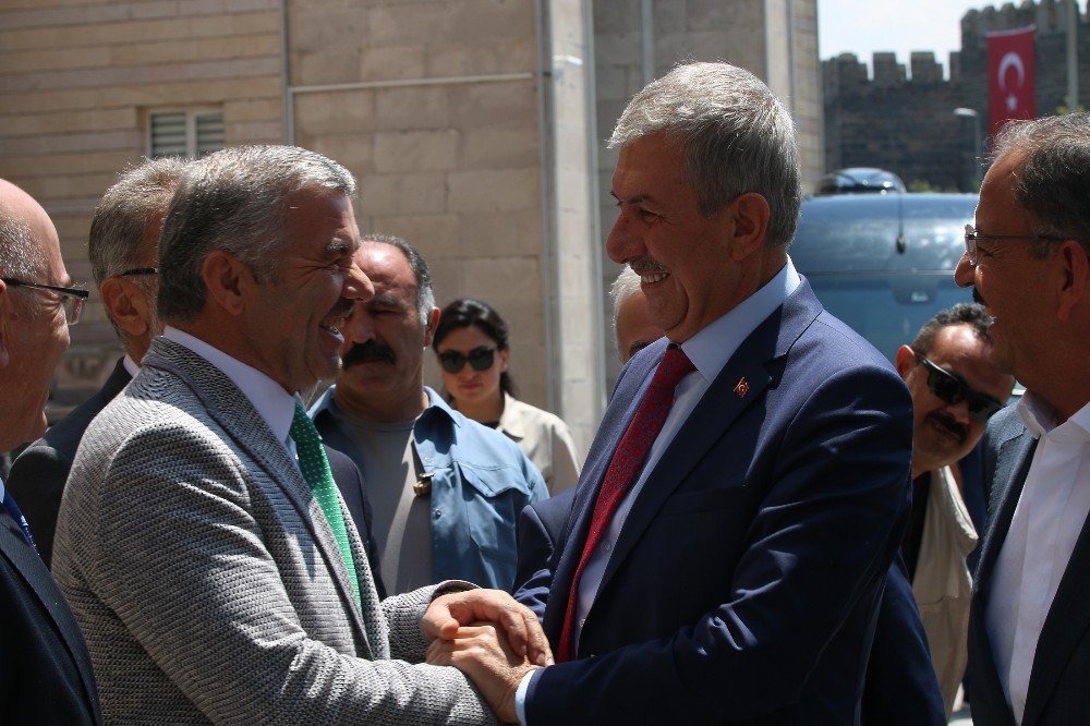 Sağlık Bakanı Ahmet Demircan’dan yeni hastaneye onay