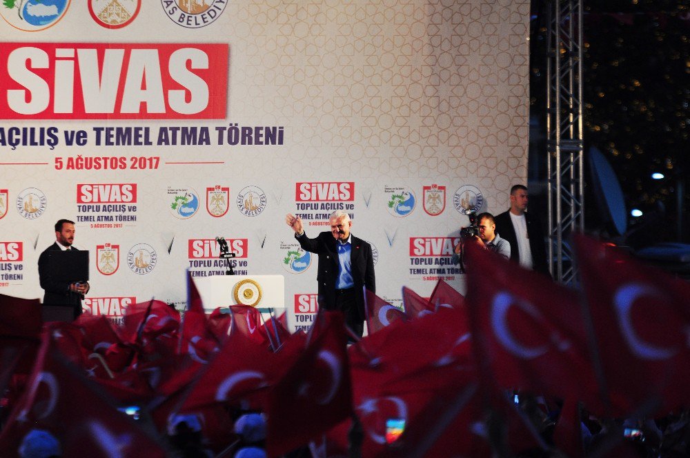 Başbakan Binali Yıldırım Sivas’ta