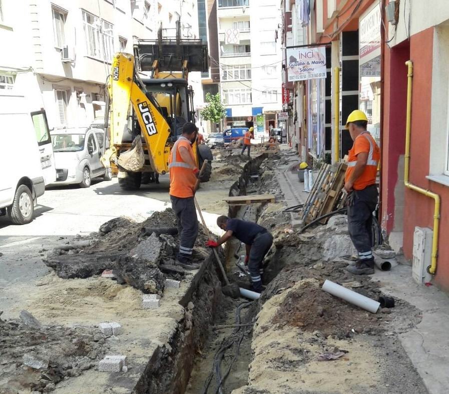 Elektrik kablolarının yeraltına alınma çalışmaları