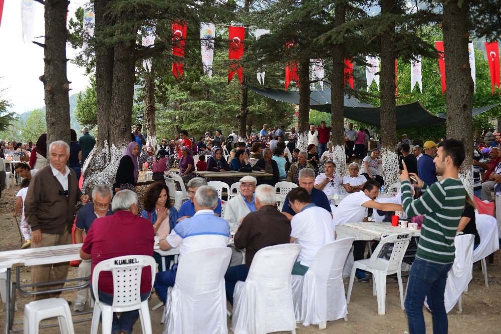 Göllü Yaylası Keşkek Şenlikleri düzenlendi.