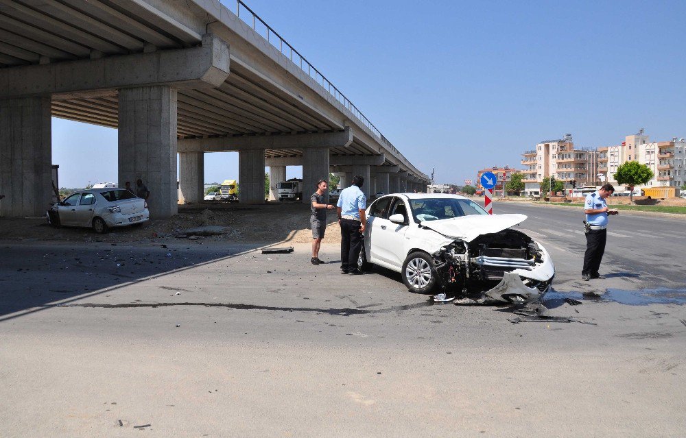 Antalya’da trafik kazası: 1 yaralı