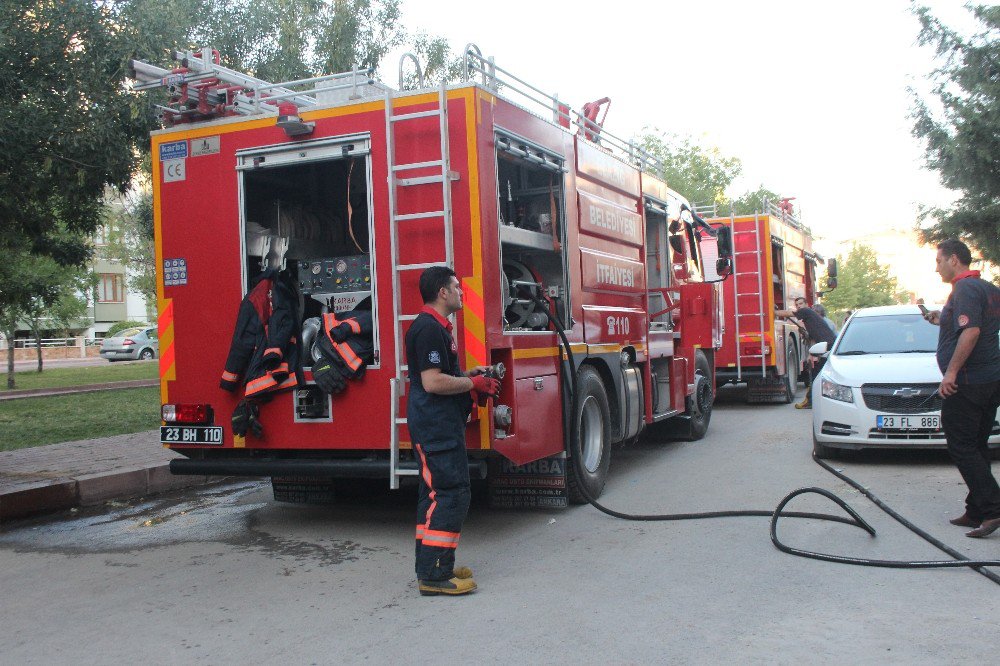 Elazığ’da bir evde çıkan yangın kısa sürede söndürüldü