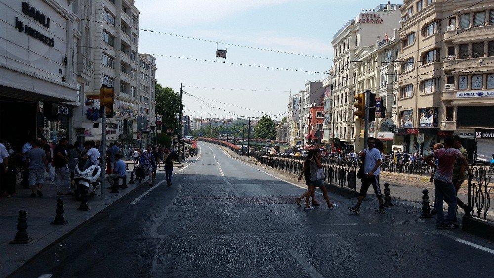 Aksaray’daki Ordu Caddesi Pazar günleri için yayalaştırıldı