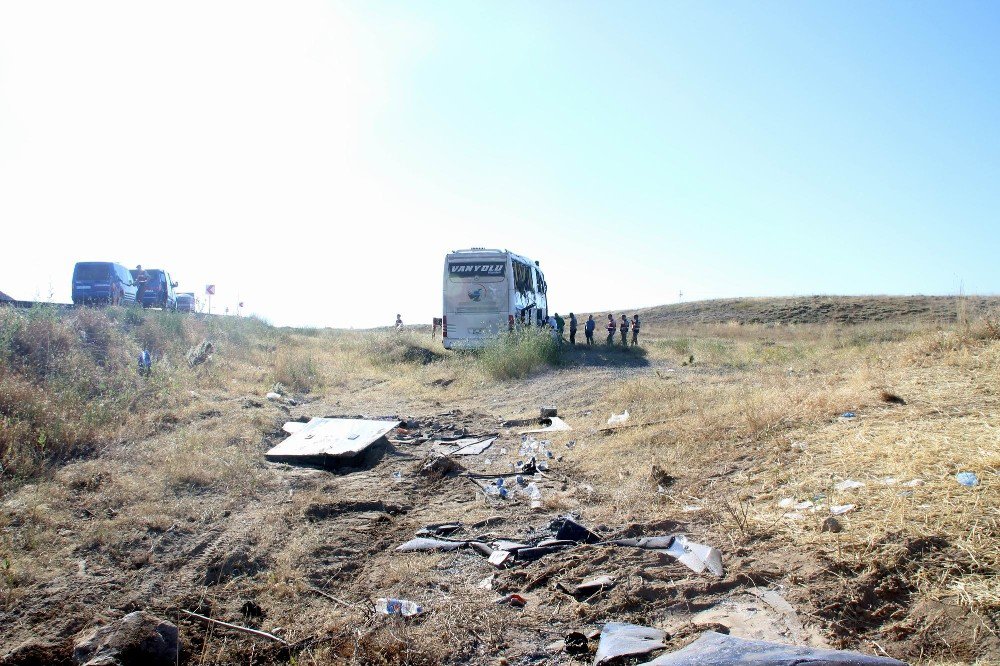 Kayseri’de yolcu otobüsü devrildi: 26 yaralı