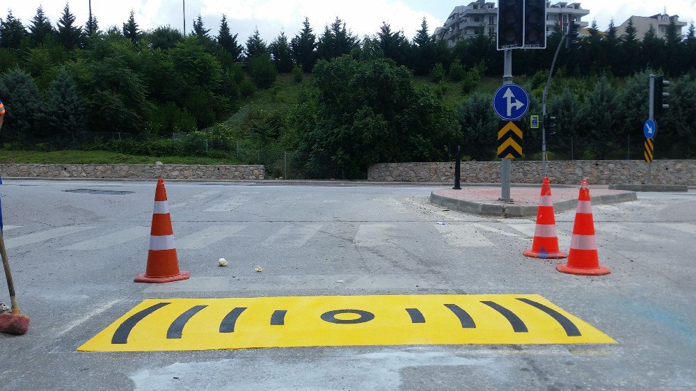 Sensörlü trafik ışıkları sürücüleri rahatlatıyor