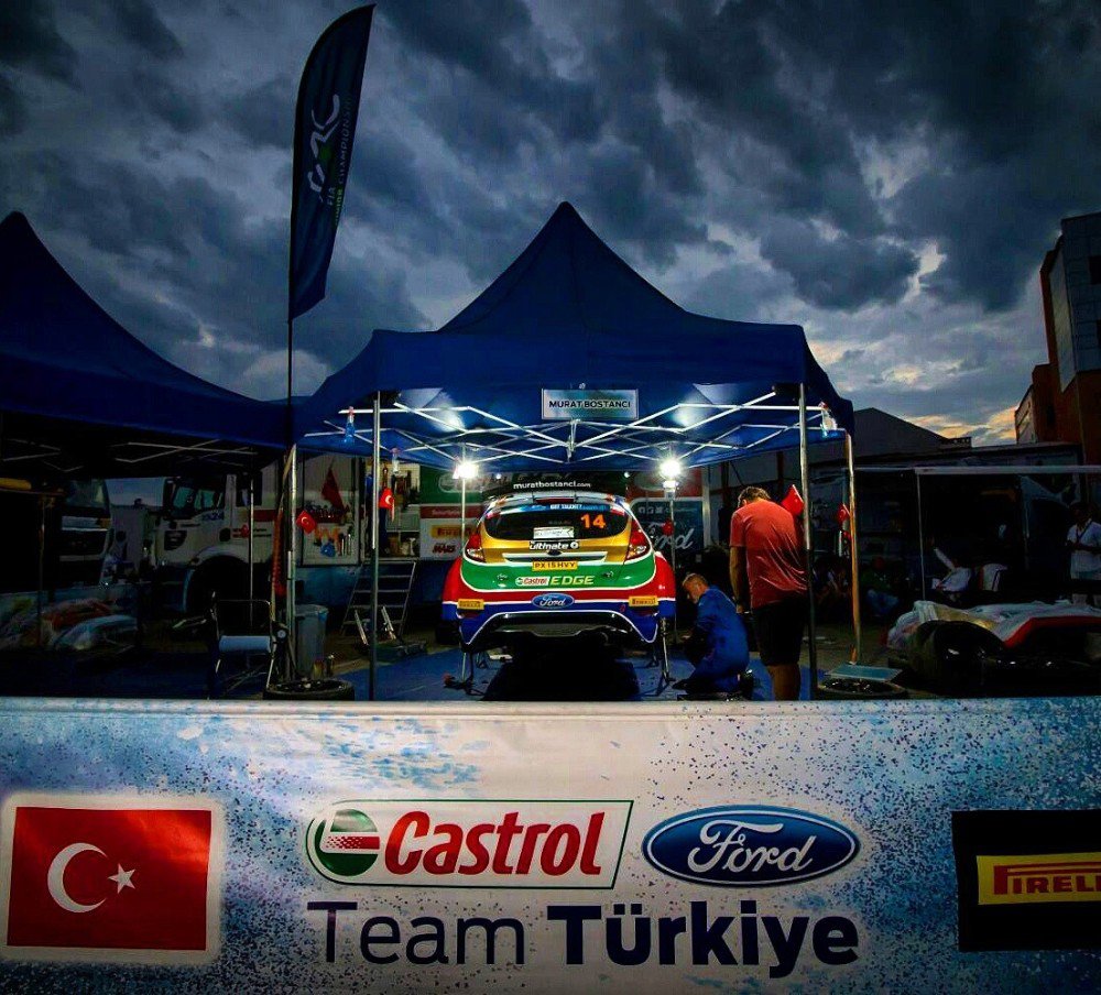 Rzeszow Rallisi’nde Castrol Ford Team liderliğini sürdürdü