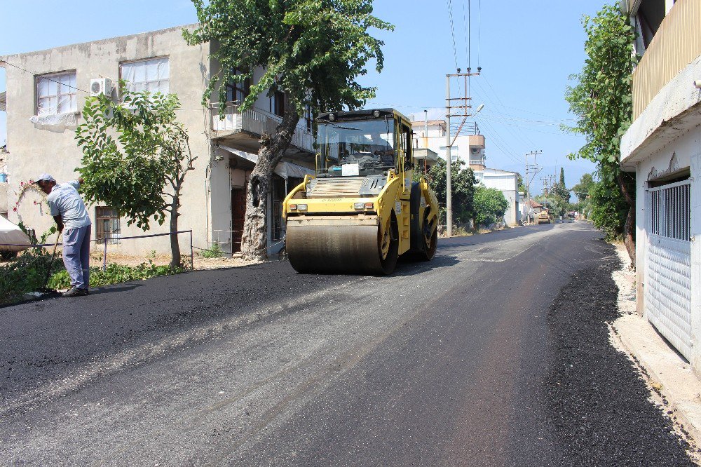 Kumluca ve Finike’ye sıcak asfalt