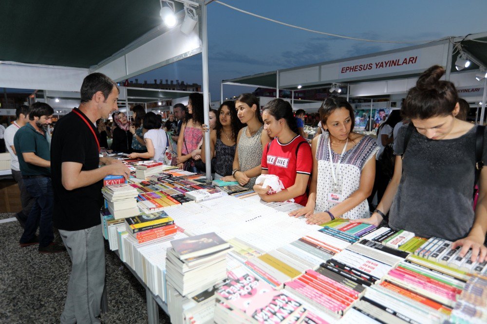 Manavgat Kitap Günleri’ne yoğun ilgi