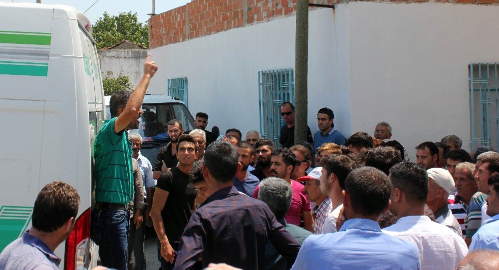 Düğünde açılan ateş sonucu hayatını kaybeden çocuk toprağa verildi