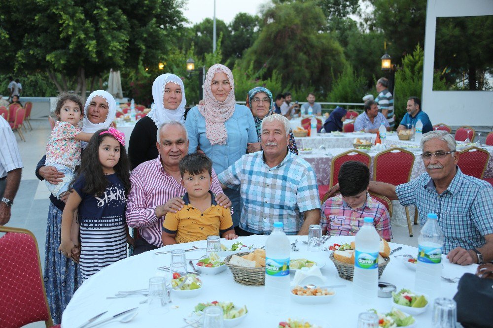 Erdemli’de hacı adayları yemekte buluştu