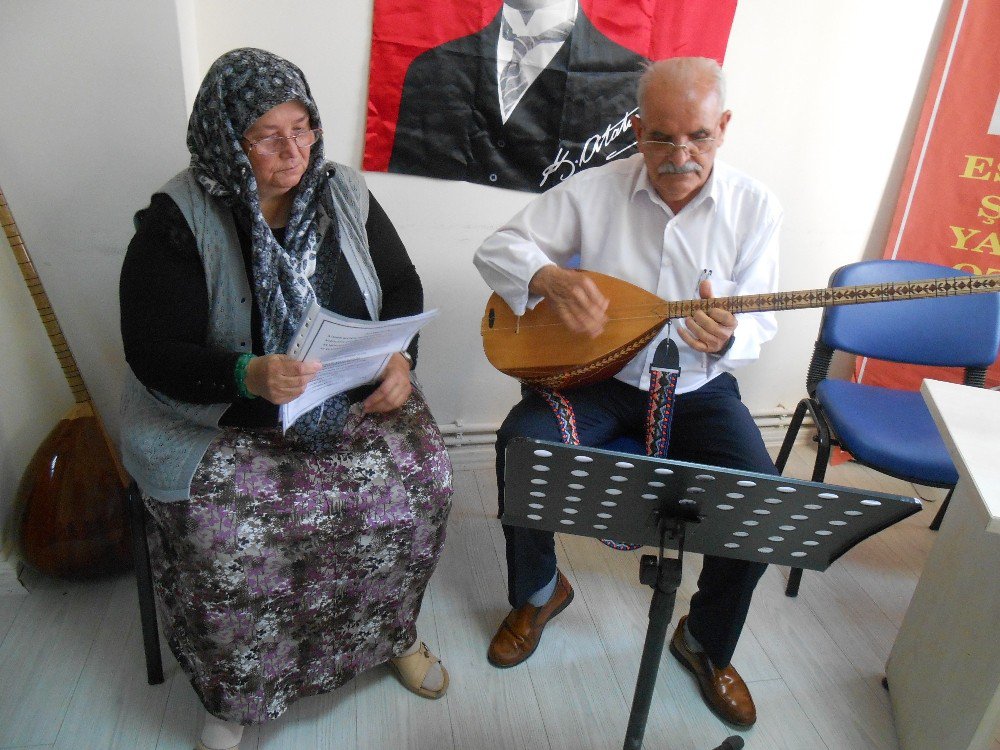 Eskişehir’in yarım asan duayen ozanı Arif Çayır