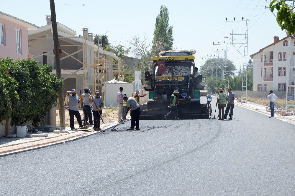 Meram’da yol genişletme çalışması