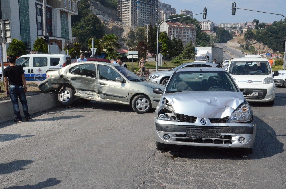 Zonguldak’ta trafik kazası: 3 yaralı