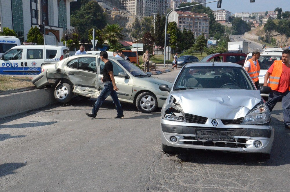 Zonguldak’ta trafik kazası: 3 yaralı