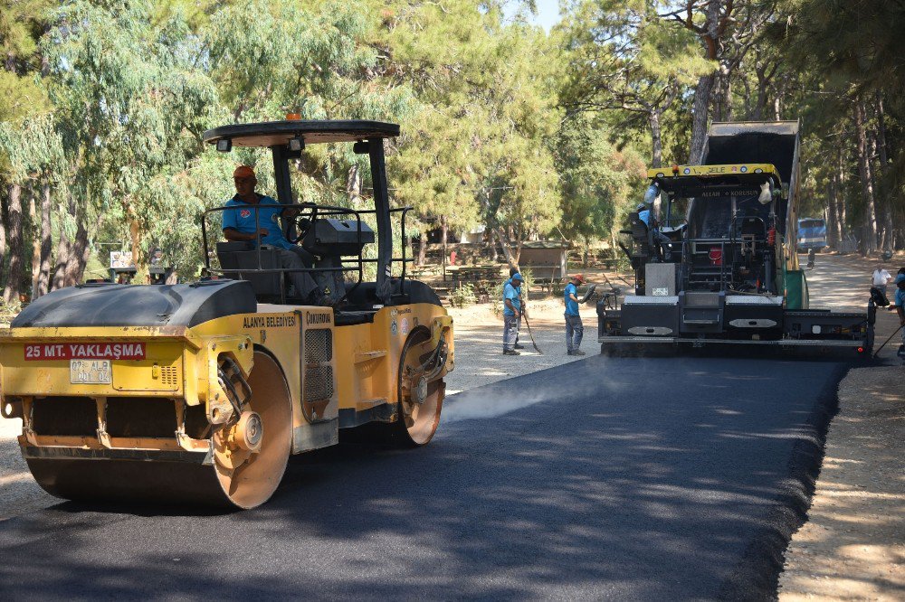 İncekum Tabiat Parkı’na sıcak asfalt