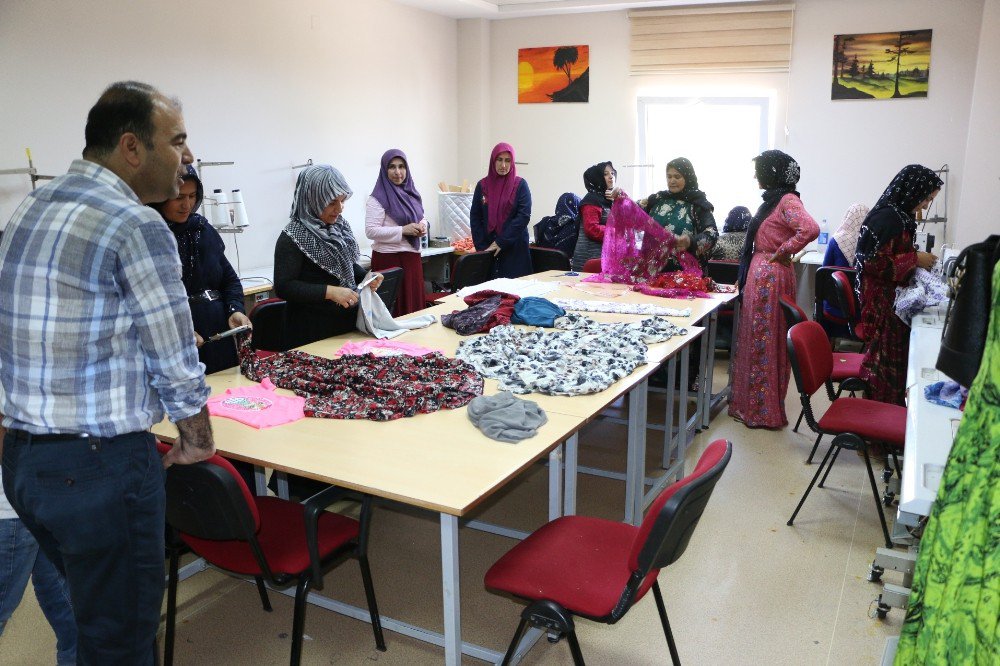 Kadın Destek ve Gençlik merkezleri becerileri geliştiriyor