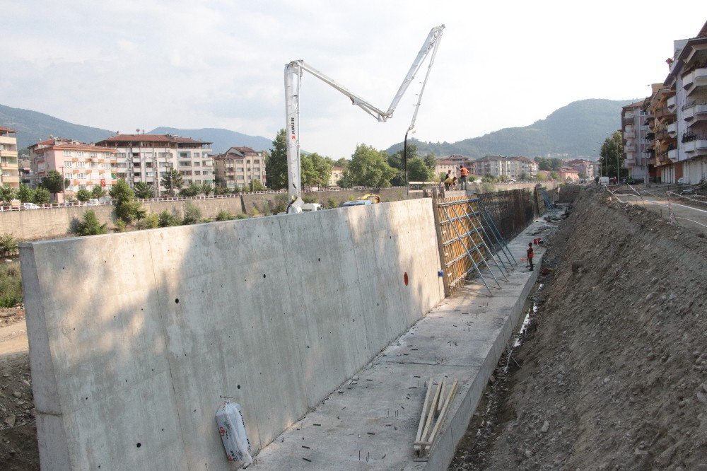 Devrek Irmağı Islah Projesi çalışmaları kesintisiz devam ediyor