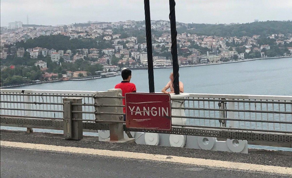 FSM Köprüsü’nde intihar