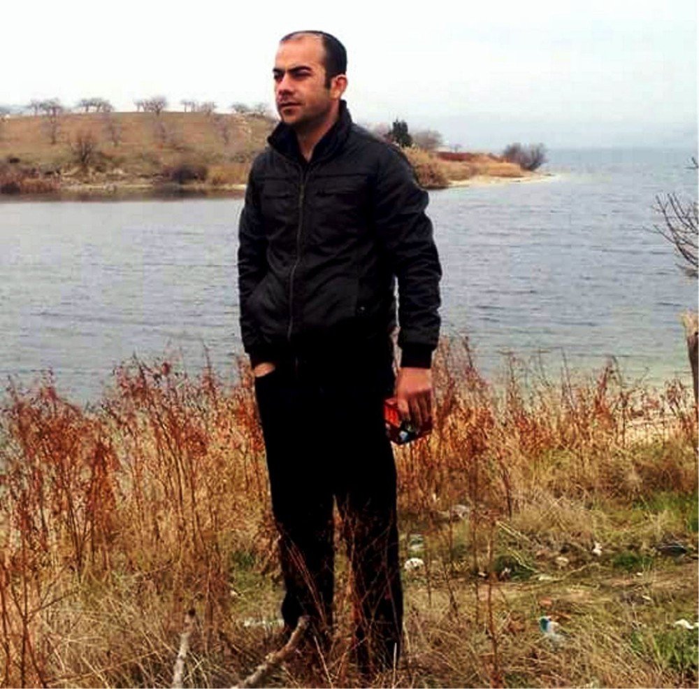 Oğlunu korumaya çalışan baba canından oldu