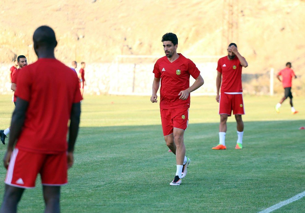 Evkur Yeni Malatyaspor’un yeni transferlerinden iddialı mesajlar