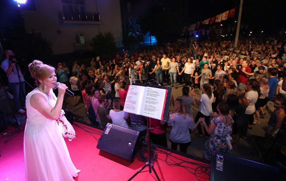 Karşıyaka’da yaz akşamları müzikle renkleniyor