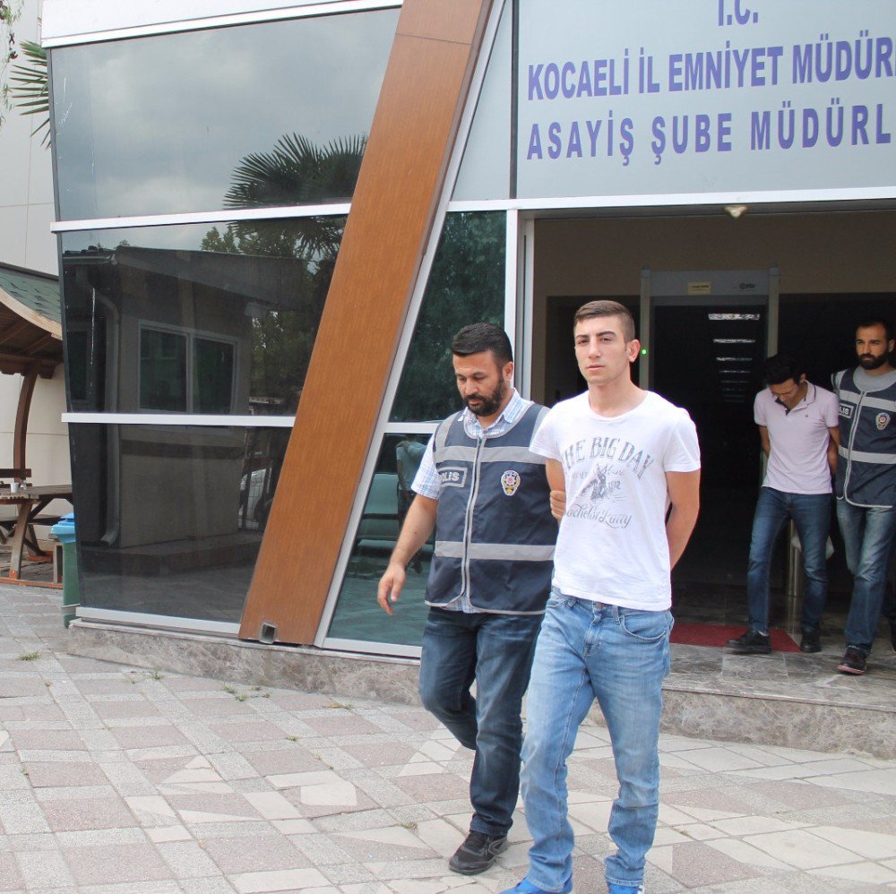 Kasa hırsızları yakayı ele verdi