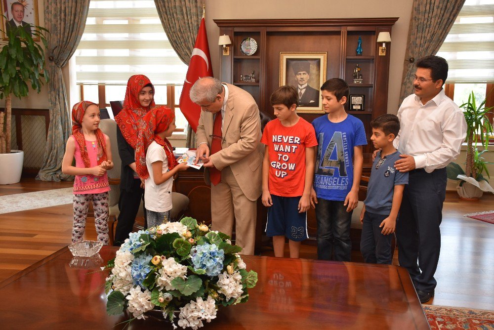 Kur’an kursu öğrencilerinden Vali Güvençer’e davet