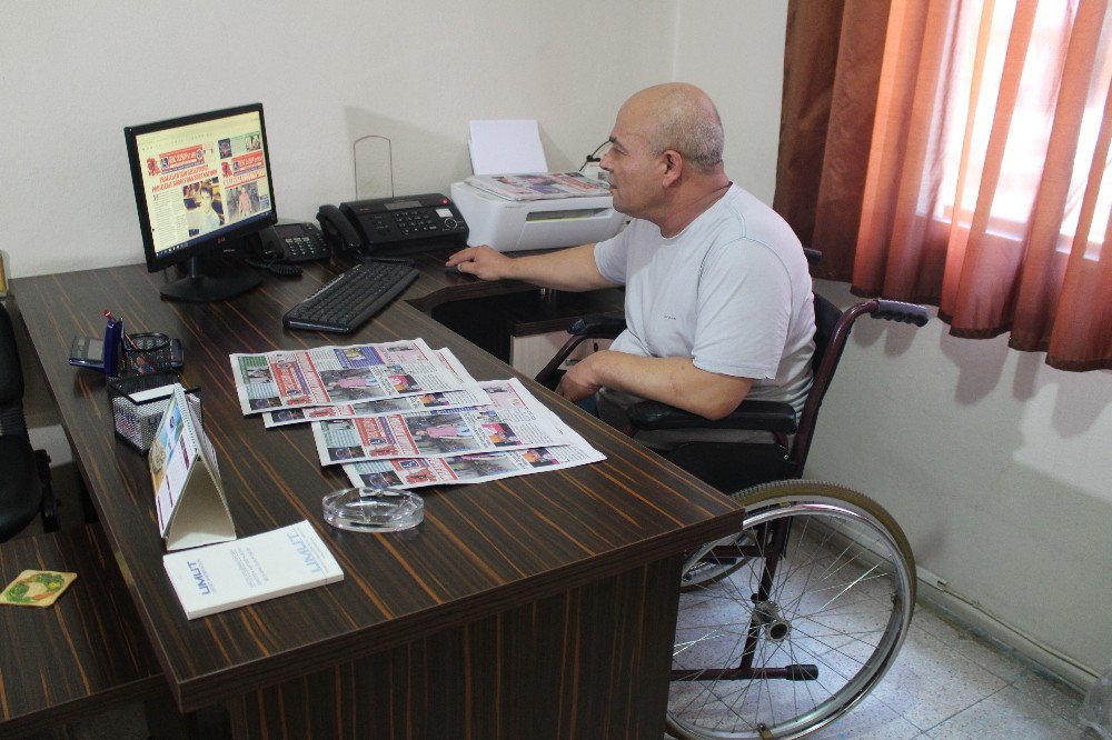 Bu gazetenin sahibi de çalışanları da engelli