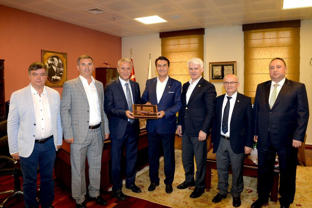 Dündar’dan MODEF’e destek