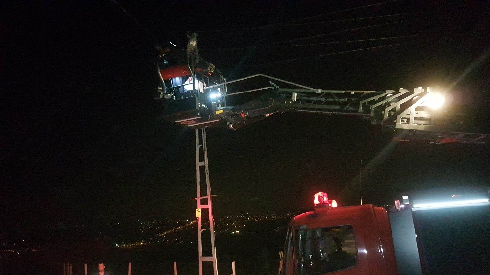 Çıktığı direkte akıma kapılan şahıs hayatını kaybetti