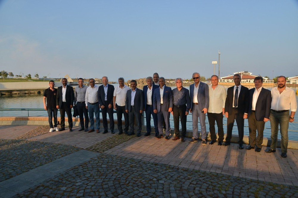 Futbolun patronları orayı tercih etti