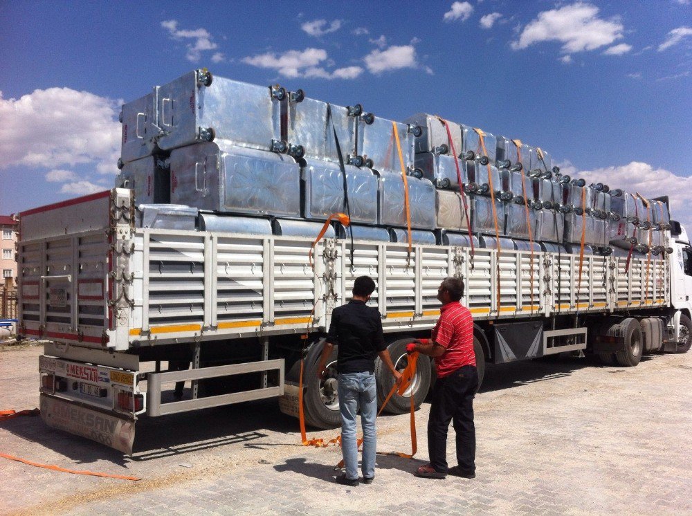 Çaldıran Belediyesi 650 adet çöp konteyneri aldı