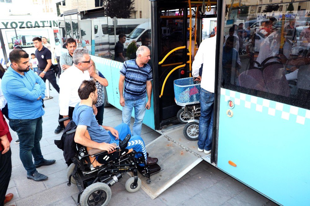 Yozgat’ta halk otobüsleri engelli vatandaşlar için yenilendi