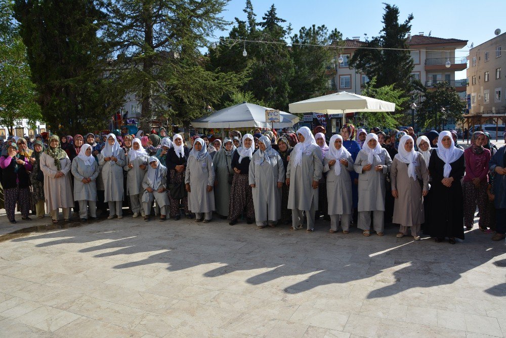 80 hacı adayı dualarla uğurlandı