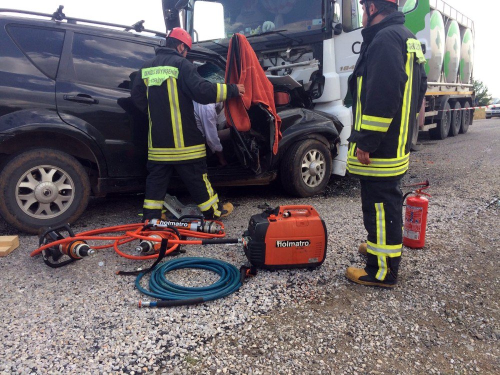 Süt tankeri ile cip çarpıştı: 1 ölü, 5 yaralı