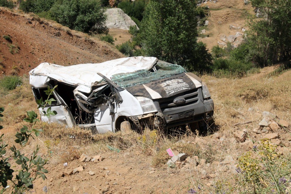 Bu minibüsten sağ çıktılar