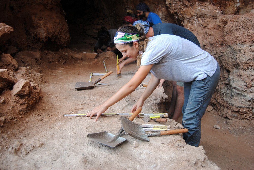 İlk modern insanların yaşadığı düşünülen mağara