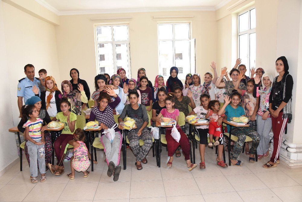 Mevsimlik tarım işçilerinin çocukları gönüllerince eğlendi