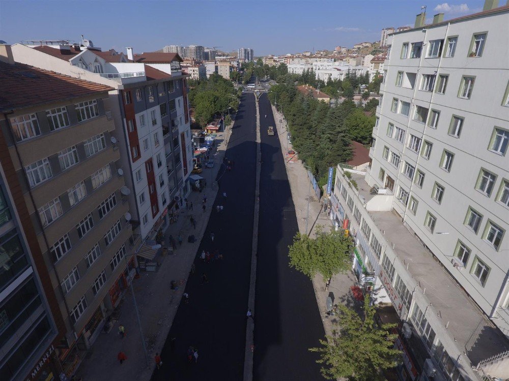 Milli İrade Caddesinde birinci kat sıcak asfaltlama tamamlandı